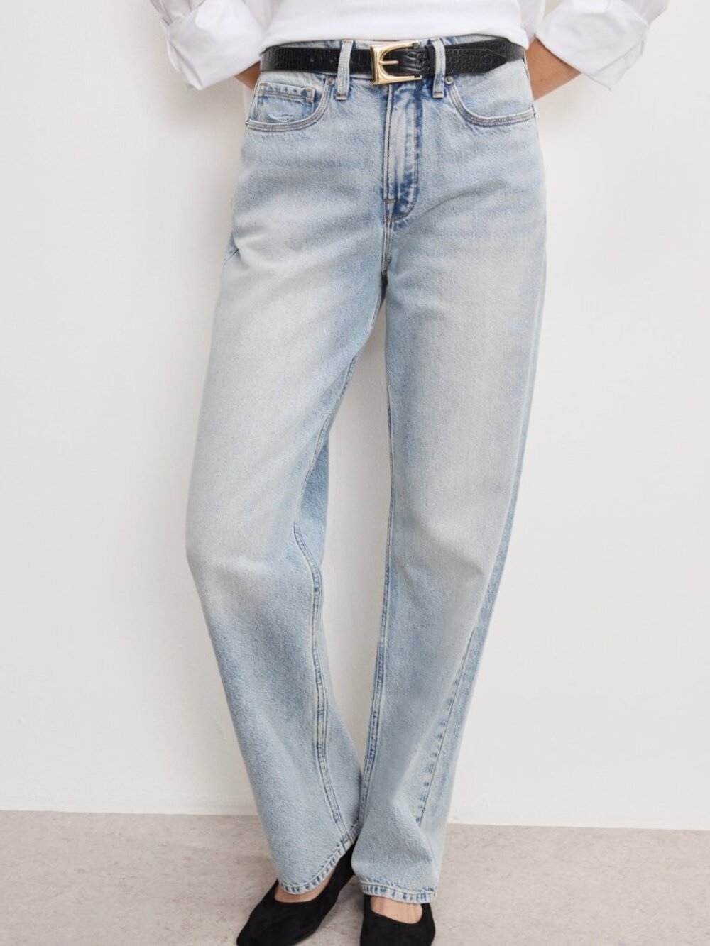 Good American Good 90s Relaxed Jeans - Picture 2 of 8